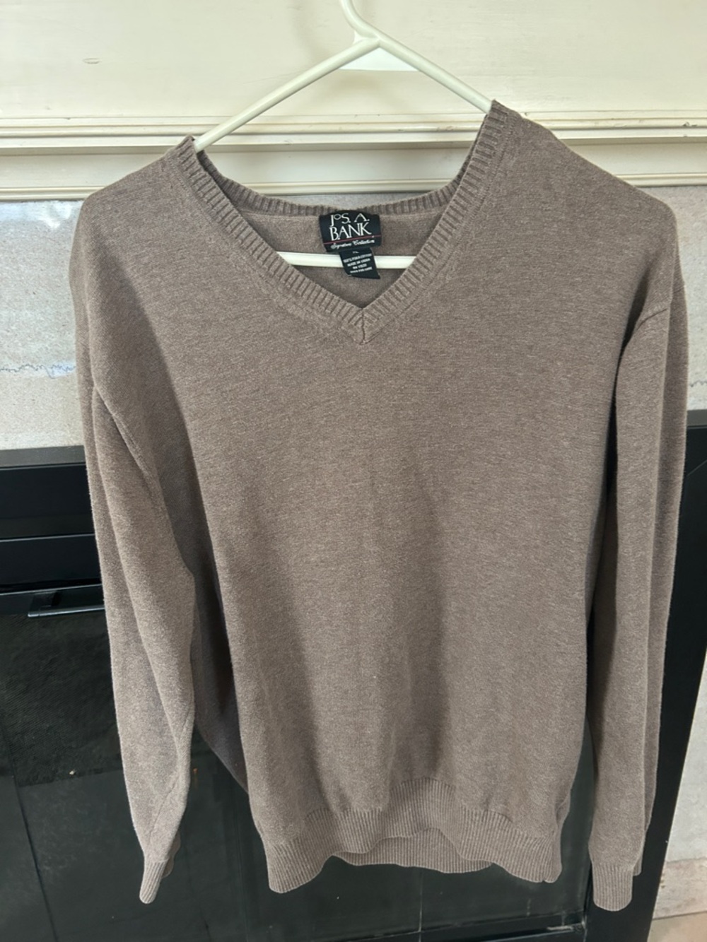 Jos. A. Bank Men's V-Neck Sweater - Taupe